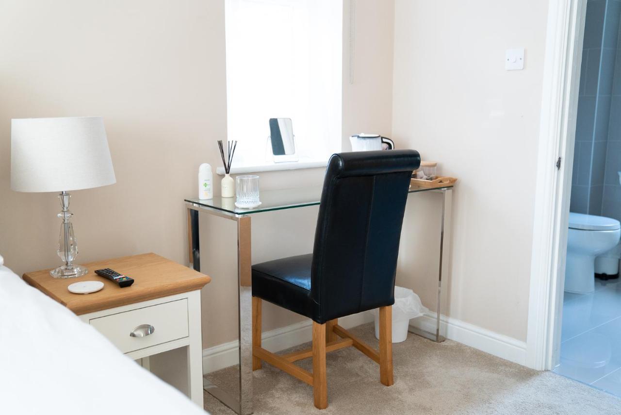 The Cedars Bed & Breakfast West Clandon Bagian luar foto