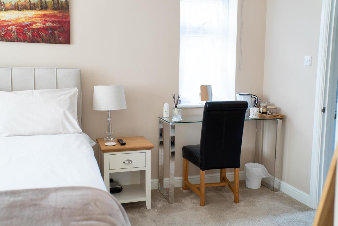 The Cedars Bed & Breakfast West Clandon Bagian luar foto